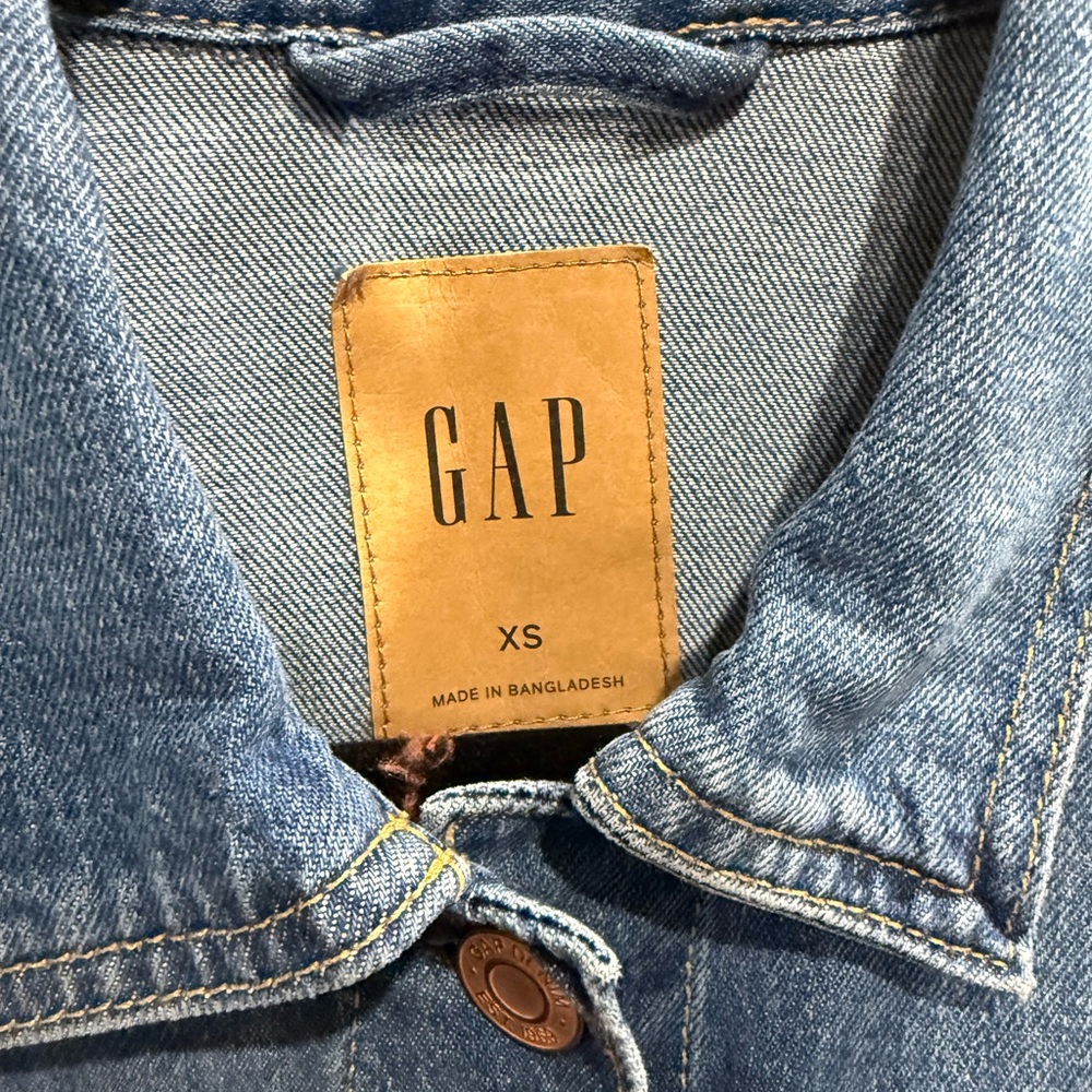Gap Medium Wash Denim Jacket - image 3
